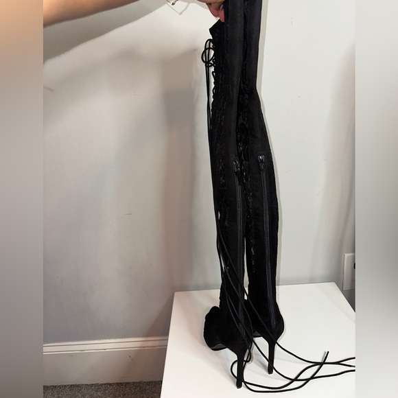 Lace Face Facts Thigh High Boot - Picture 4 of 11